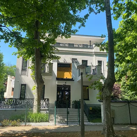 Bed & Breakfast Annie
